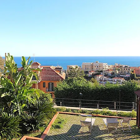 La Pace, Il Sole, Il Mare - Casa Indipendente Vista Mare, Posto Auto Privato, Ampio Spazio Esterno Attrezzato, A Pochi Minuti Dalle Spiagge Ferienhaus *