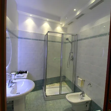 La Pace, Il Sole, Il Mare - Casa Indipendente Vista Mare, Posto Auto Privato, Ampio Spazio Esterno Attrezzato, A Pochi Minuti Dalle Spiagge Dom wakacyjny San Remo