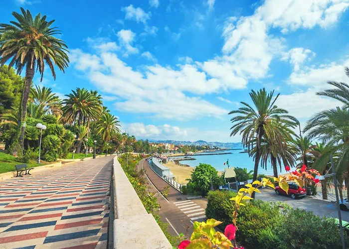 Casa de Férias La Pace, Il Sole, Il Mare - Casa Indipendente Vista Mare, Posto Auto Privato, Ampio Spazio Esterno Attrezzato, A Pochi Minuti Dalle Spiagge